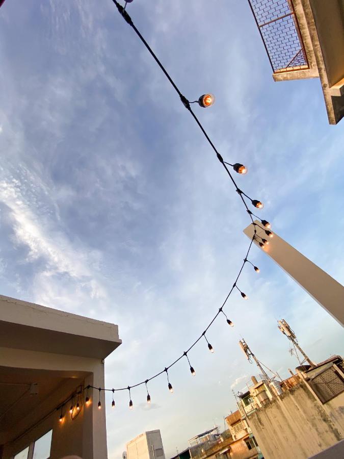Ben&Pooh Hostel Банкок Екстериор снимка