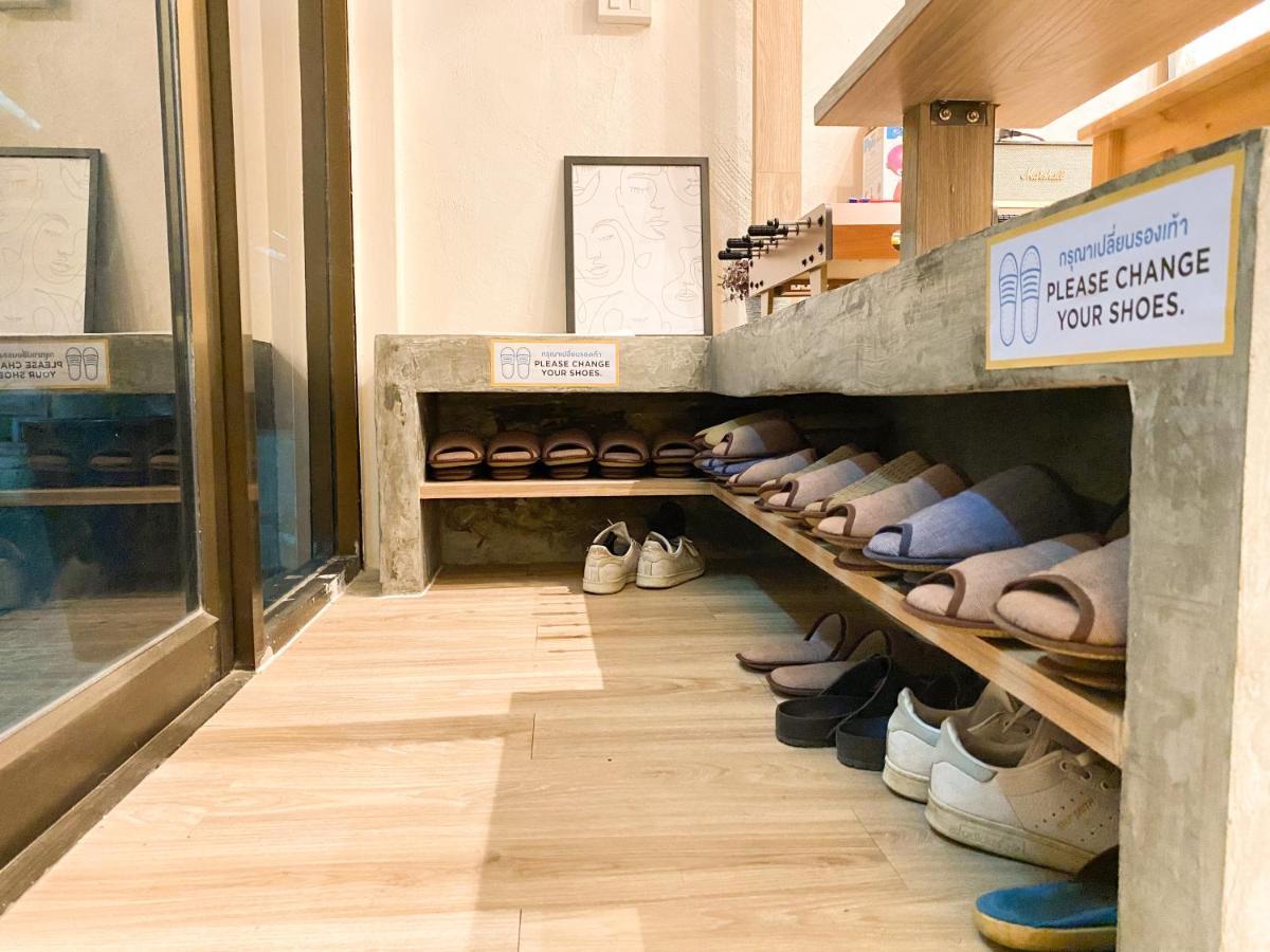 Ben&Pooh Hostel Банкок Екстериор снимка