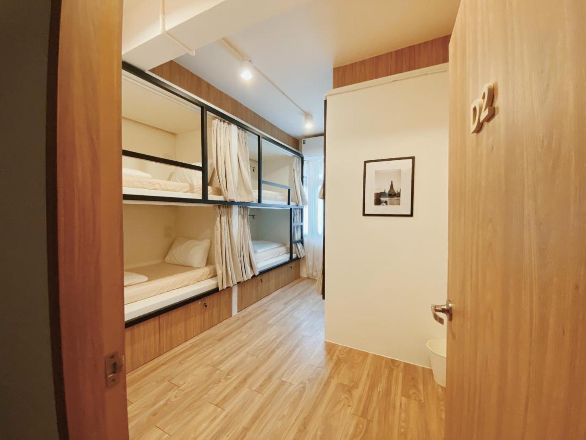 Ben&Pooh Hostel Банкок Екстериор снимка
