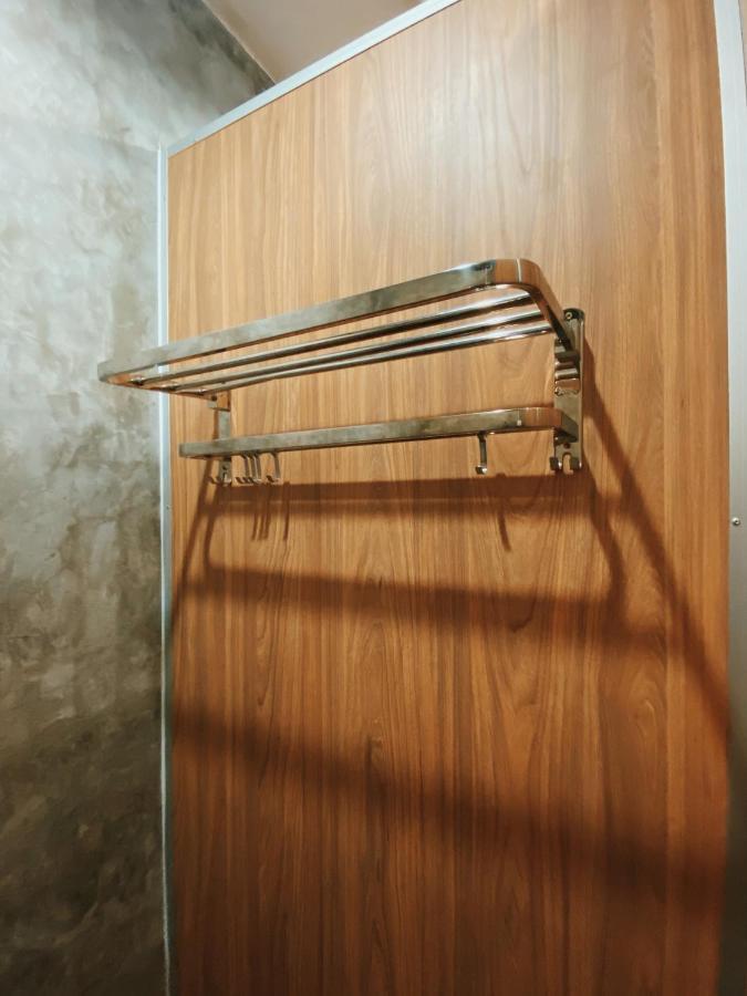 Ben&Pooh Hostel Банкок Екстериор снимка